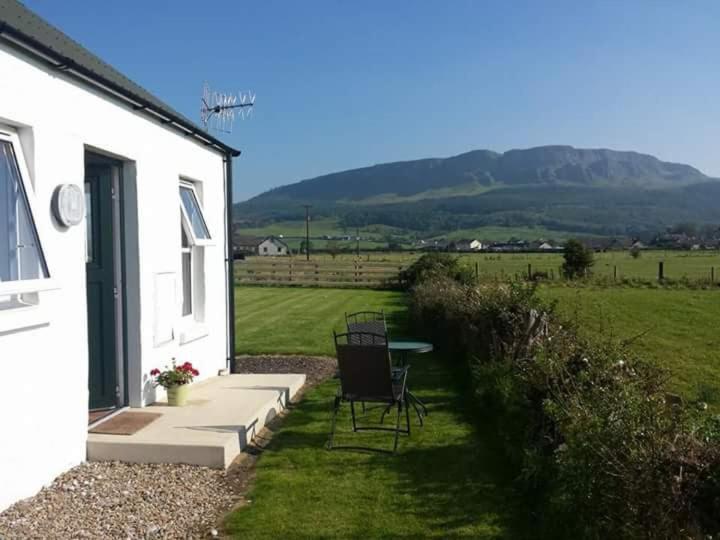 Ballymultimber Cottages - Mountain Views Near Beach Limavady Eksteriør billede