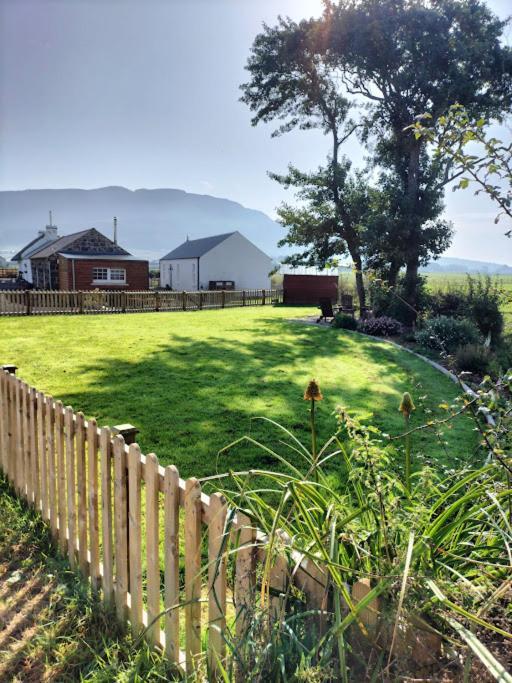 Ballymultimber Cottages - Mountain Views Near Beach Limavady Eksteriør billede